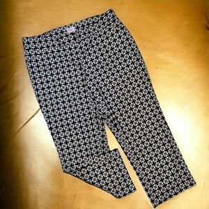 LAUNDRY by Shelly Segal Crop Mid Rise Pants Black White Printed Stretch Sz 12